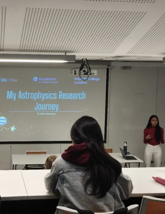 Presenting to the class at Universidad Diego Portales